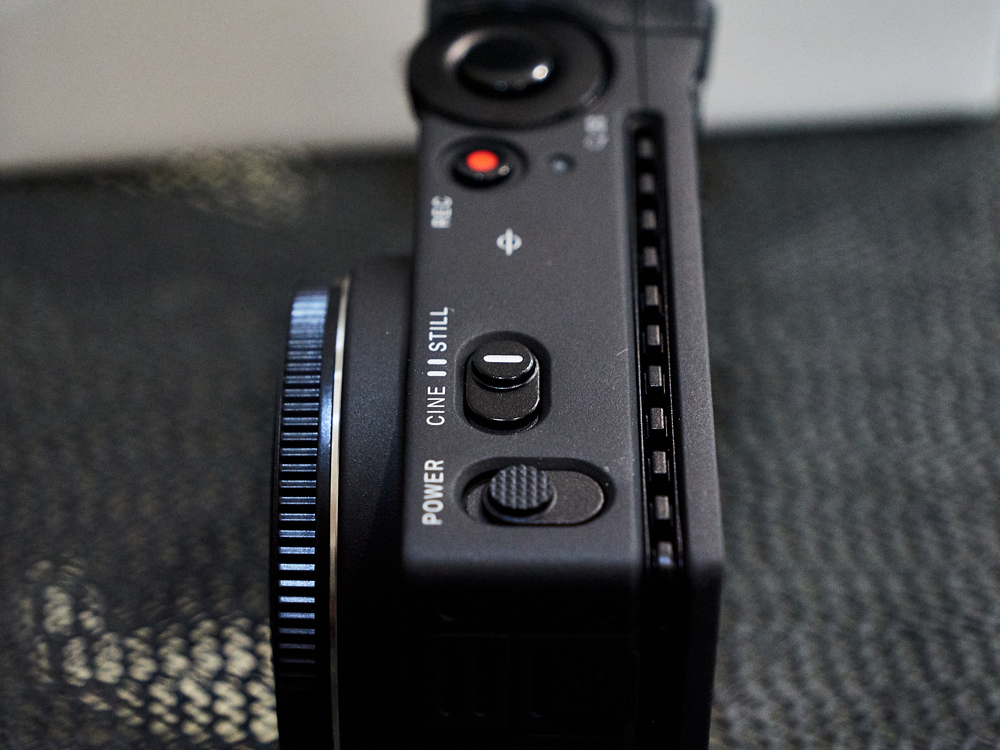 รีวิวกล้อง SIGMA fp กล้อง Mirrorless Full-frame เล็กที่สุดและเบาที่สุดในโลก