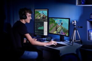 CamLink4K_Lifestyle_Gamer_Website-1-3